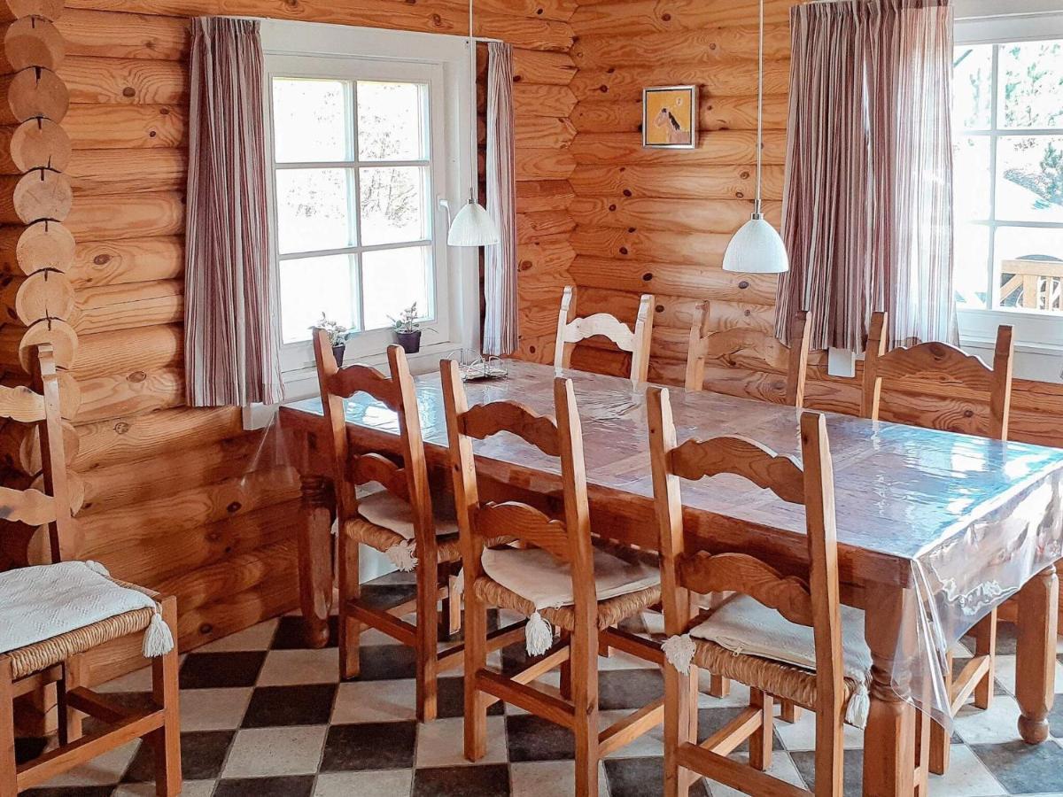 6 Person Holiday Home In Hovborg Exteriör bild